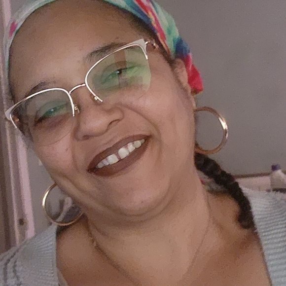 Meet your Posher, Rachel - Picture 16 of 16